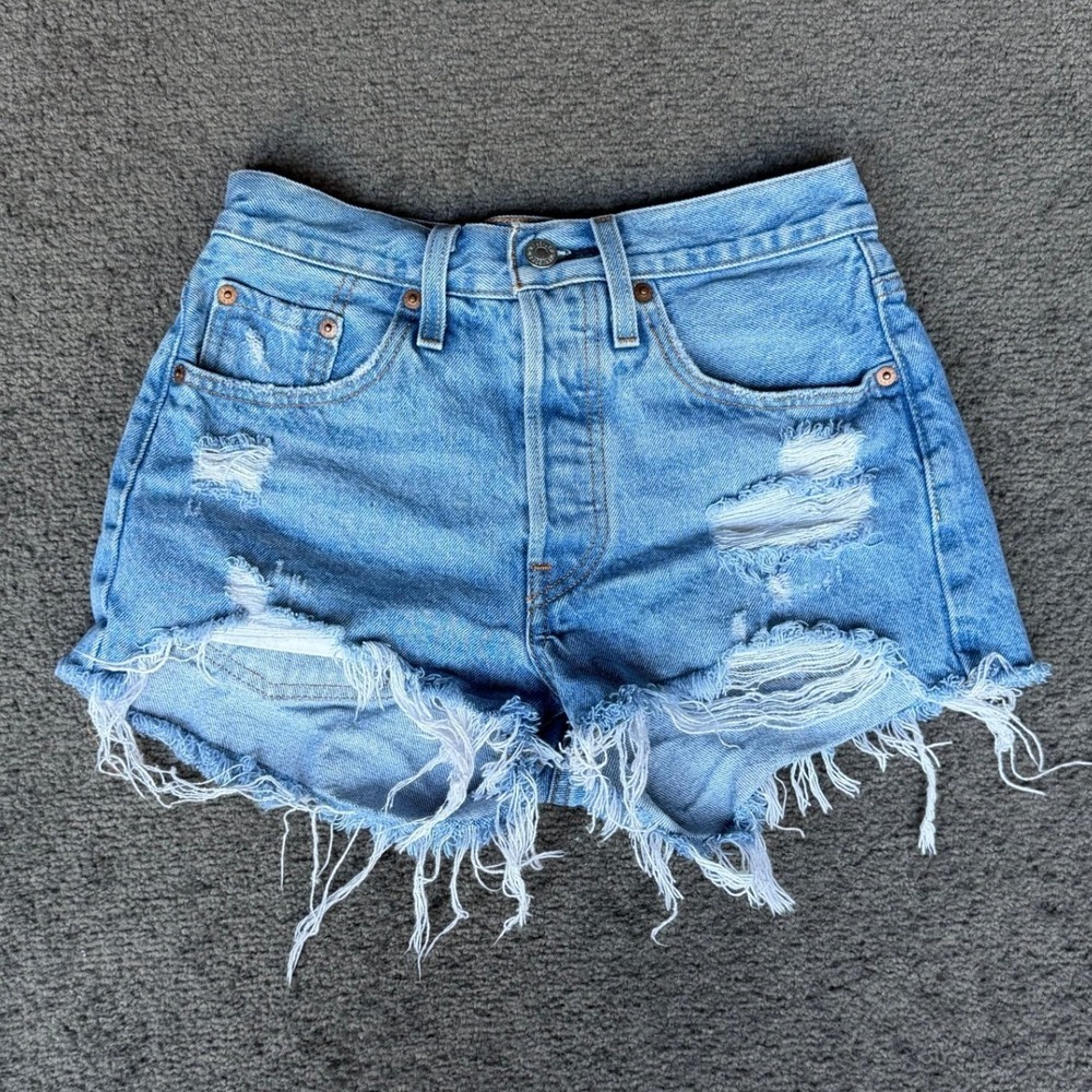 Levis 501 Original Distressed Denim Cutoff Shorts Light Wash Button Fly 24